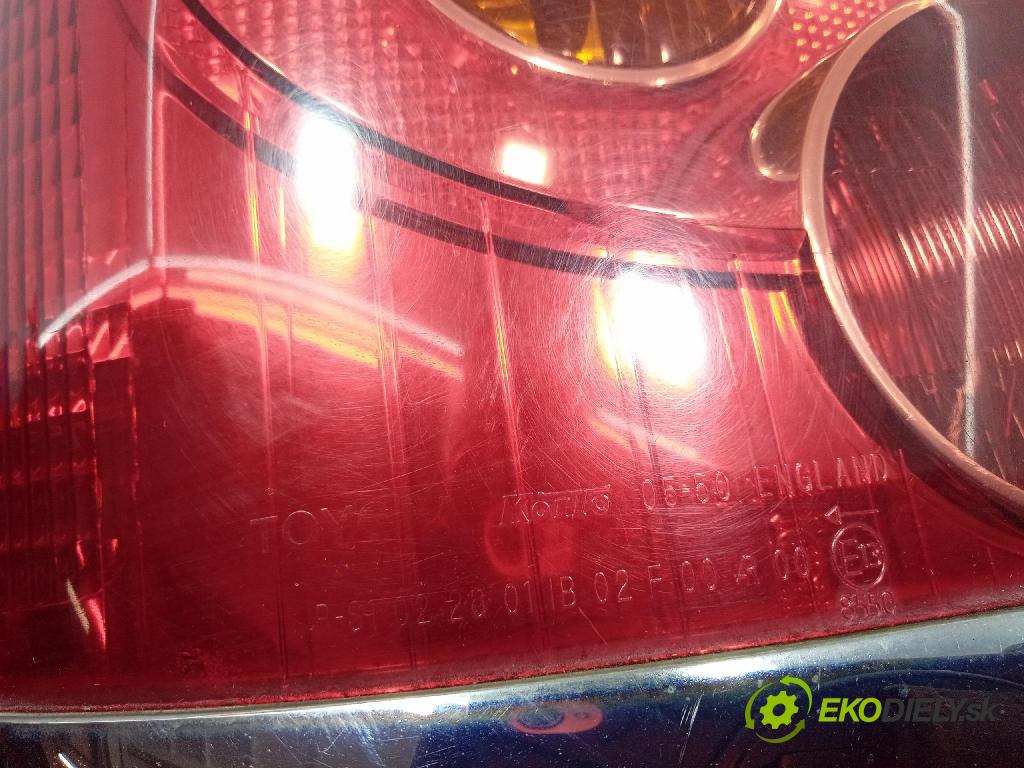 Toyota Avensis 2006 světlo Zad: levá Mimo: S1022A