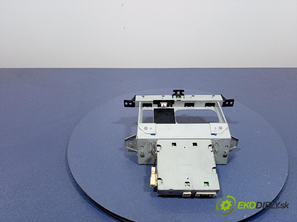 Toyota Avensis 2006 displej Radio / GPS 86110-05020