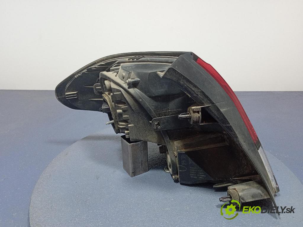 Citroen C4 2016 světlo Zad: Práva: Mimo: 9808624380