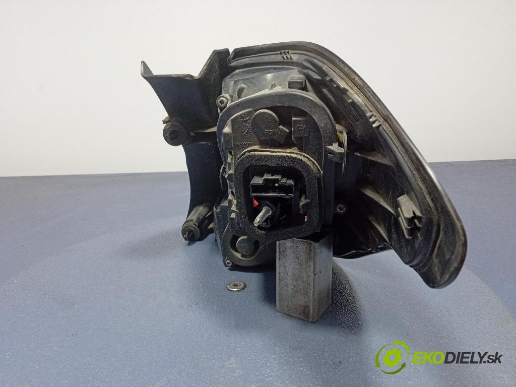 Citroen C4 2016 světlo Zad: levá Mimo: 9808624480