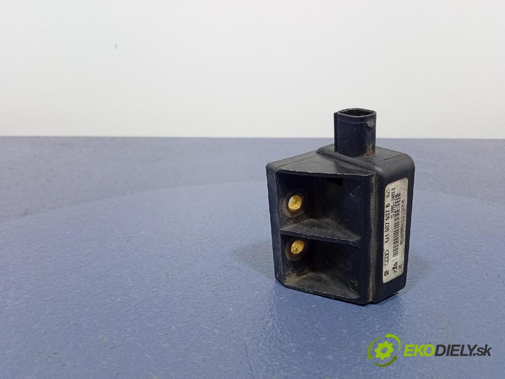 Vw Bora 2001 snímač ESP. 1J0907657B