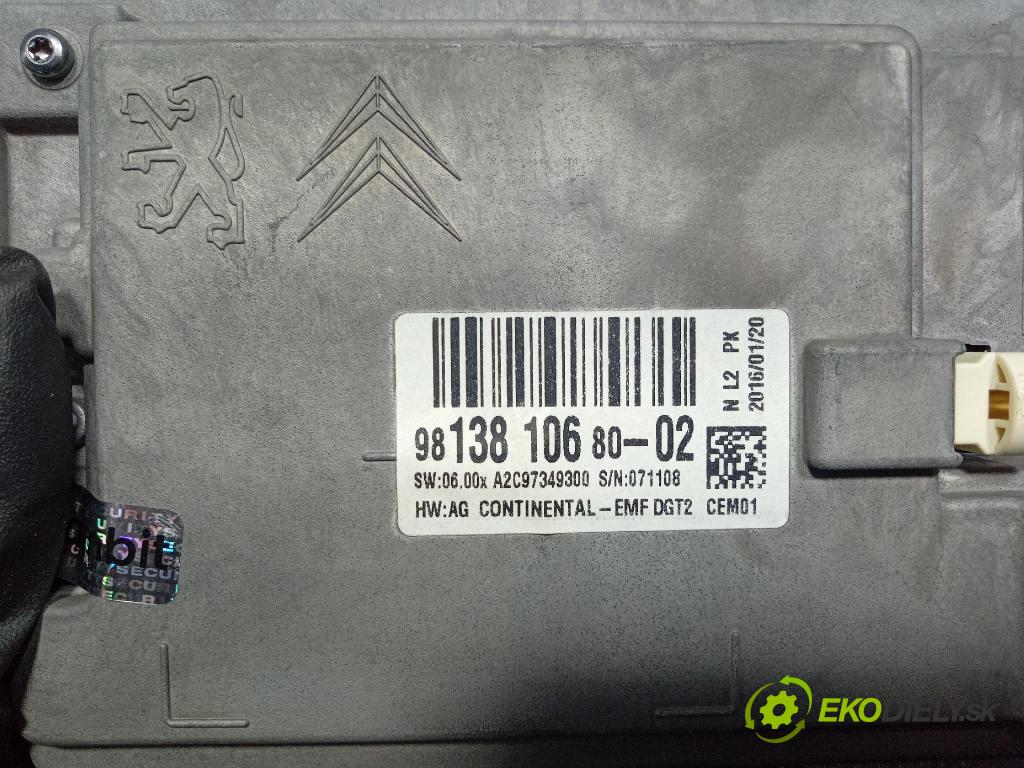 Citroen C4 2016 displej Radio / GPS 9813810680
