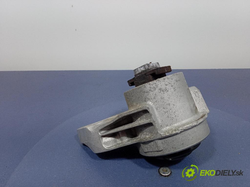 Ford Mondeo 2018 Vankúš/: držiak Motor: DS73-0F012-GG