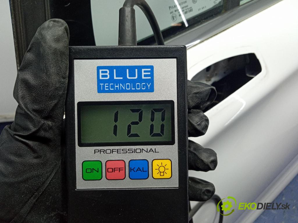 Citroen C4 2016 dveře před Vlevo, odjet: