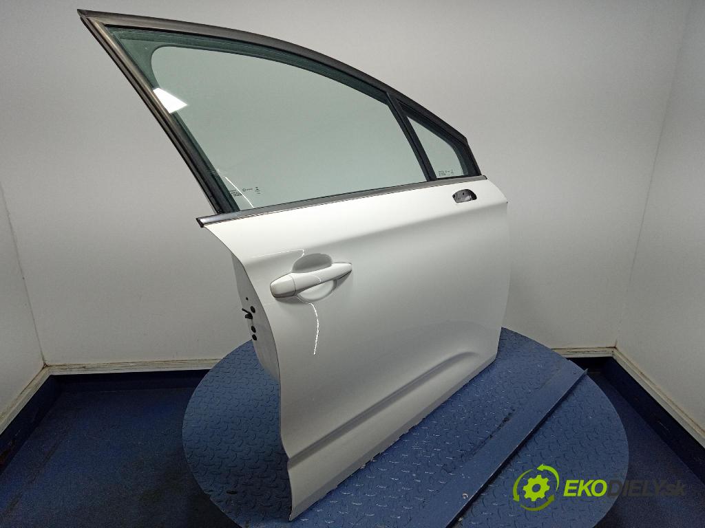 Citroen C4 2016 dveře před prave