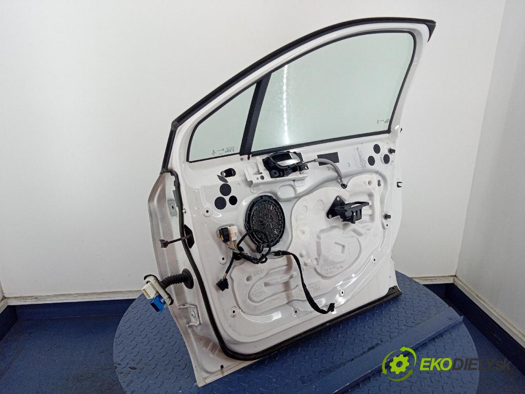 Citroen C4 2016 dveře před prave