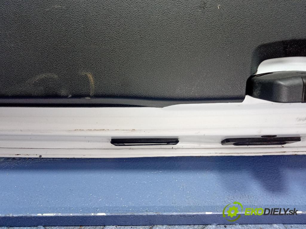 Citroen C4 2016 dveře před prave