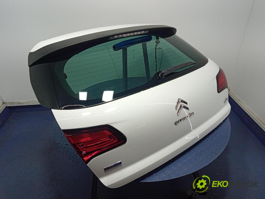 Citroen C4 2016 zadna dveře kufra: kufra: