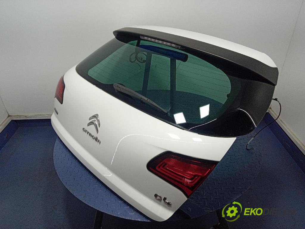 Citroen C4 2016 zadna dveře kufra: kufra: