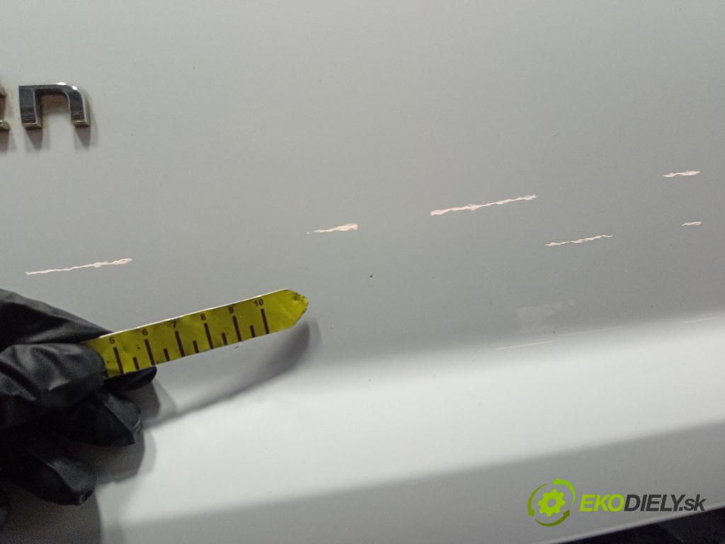 Citroen C4 2016 zadna dveře kufra: kufra: