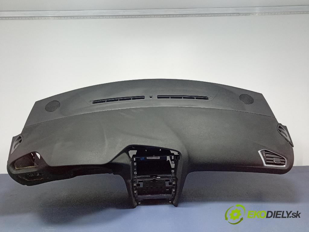 Citroen C4 2016 kokpit,přistrojova deska 9671532077