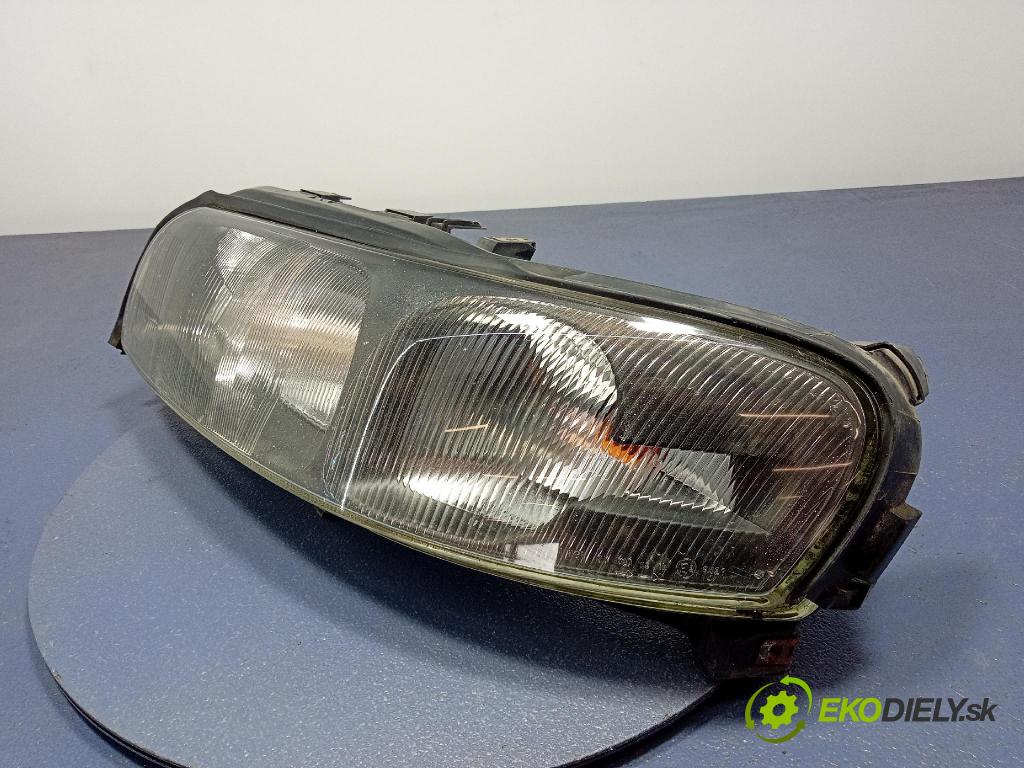 Volvo V70 2003 světlo Levý: 8620686