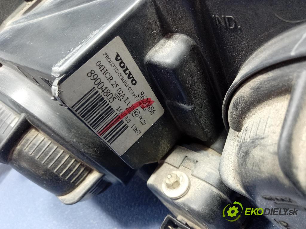 Volvo V70 2003 světlo Levý: 8620686