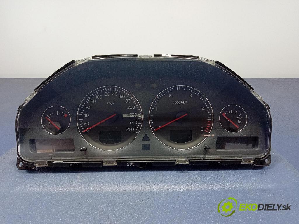 Volvo V70 2003 Přístrojová deska 8673262