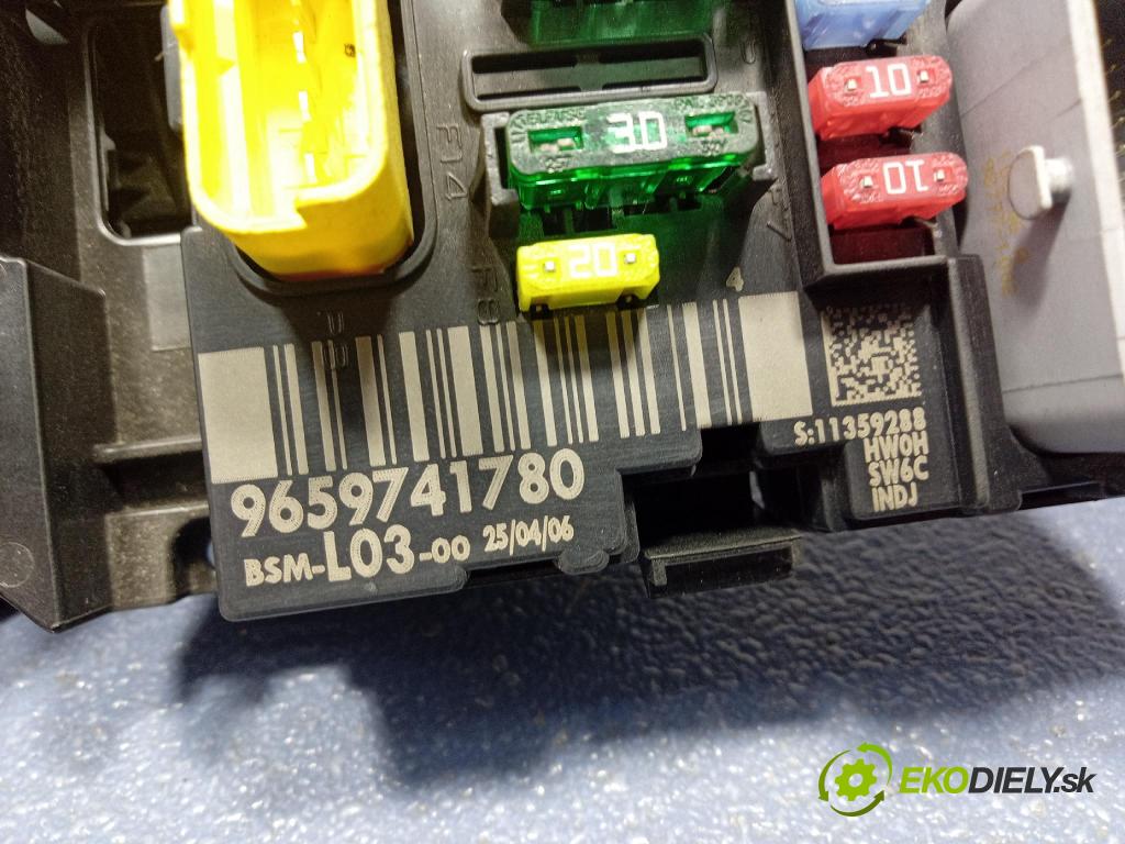 Citroen C3 2006 skříňka Pojistky 9659741780