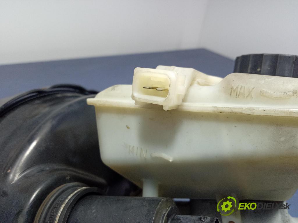 Volvo V70 2003 servo Brzdní: 30665455