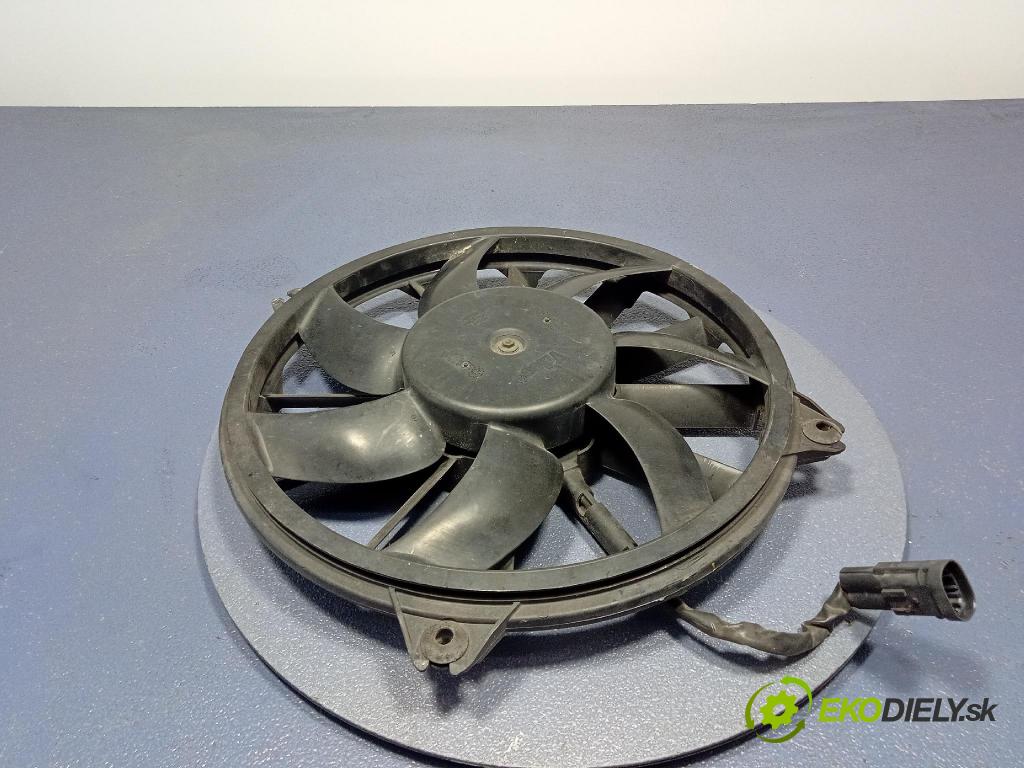 Citroen C4 2016 ventilátor Chladič: 1049874716T