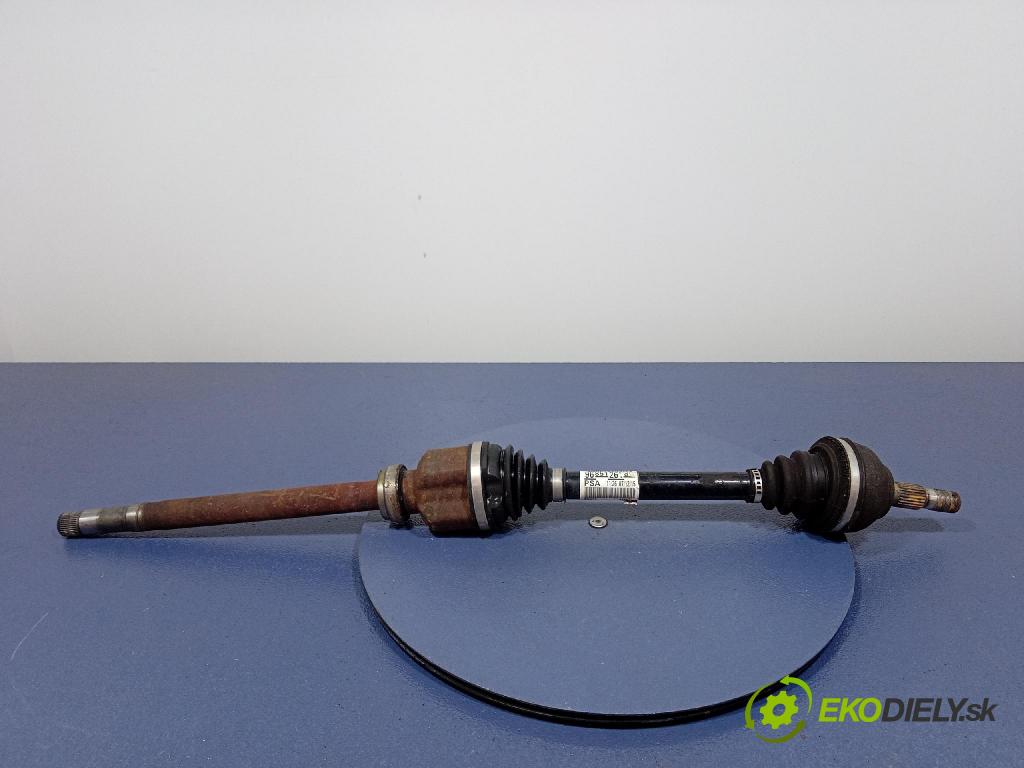 Citroen C4 2016 poloos Prava: Predné 9685126180