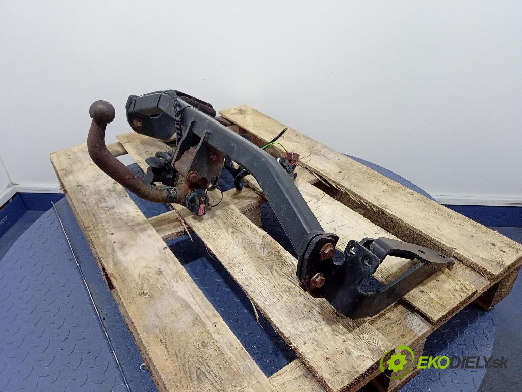 Citroen C4 2016 oko Do Přívěsy 1613424580