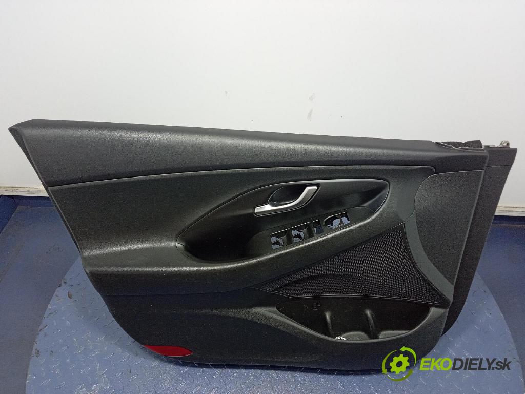 Hyundai I30 2022 Tapacír: dveře před levá 82301G4000