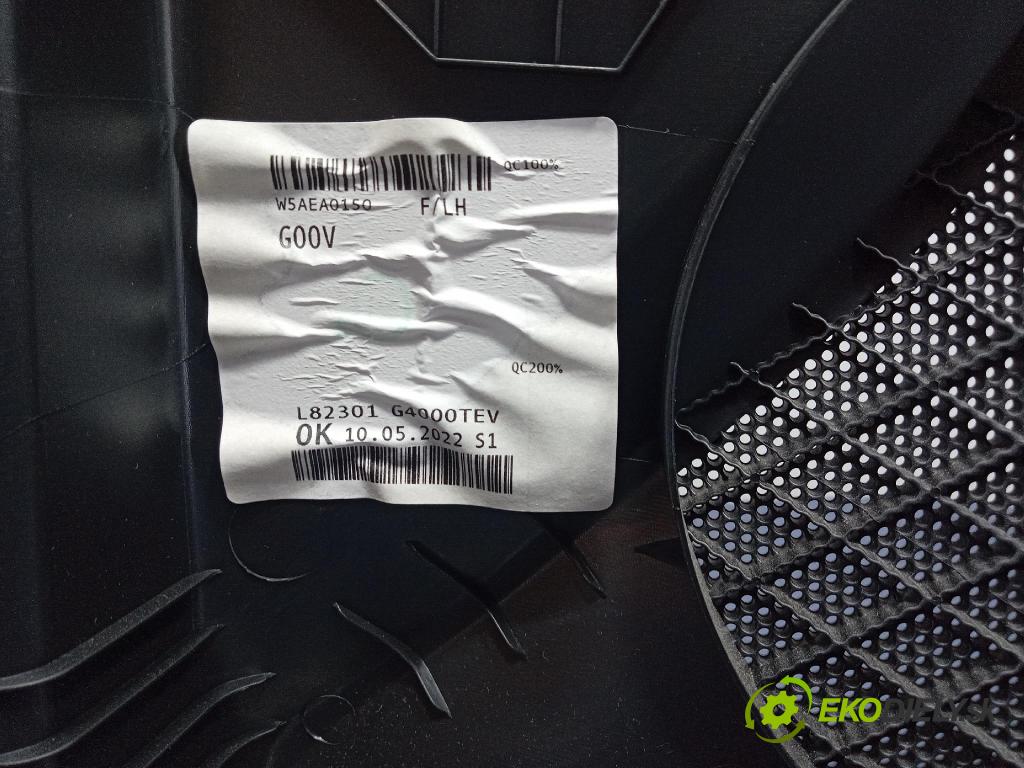Hyundai I30 2022 Tapacír: dveře před levá 82301G4000