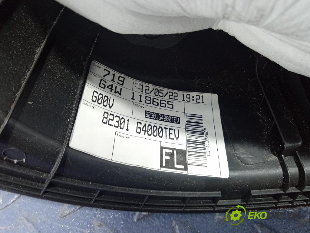 Hyundai I30 2022 Tapacír: dveře před levá 82301G4000