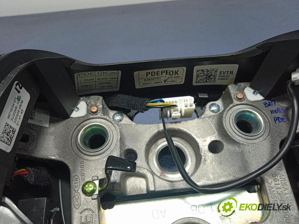 Hyundai I30 2022 volant 56110-G4KG0