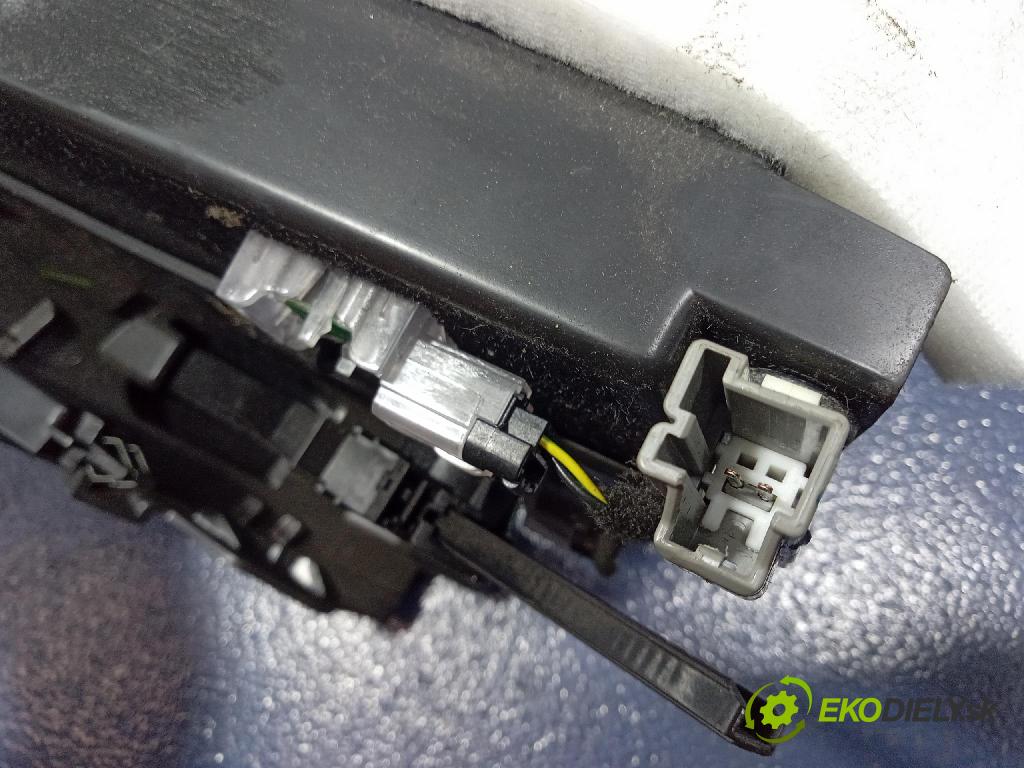 Ford Mondeo 2018 kastlík DS73-13570-A