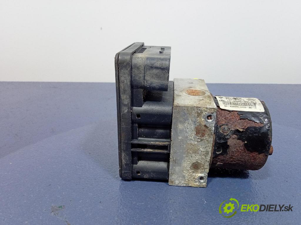 Renault Laguna 2001 čerpadlo ABS x 8200053422