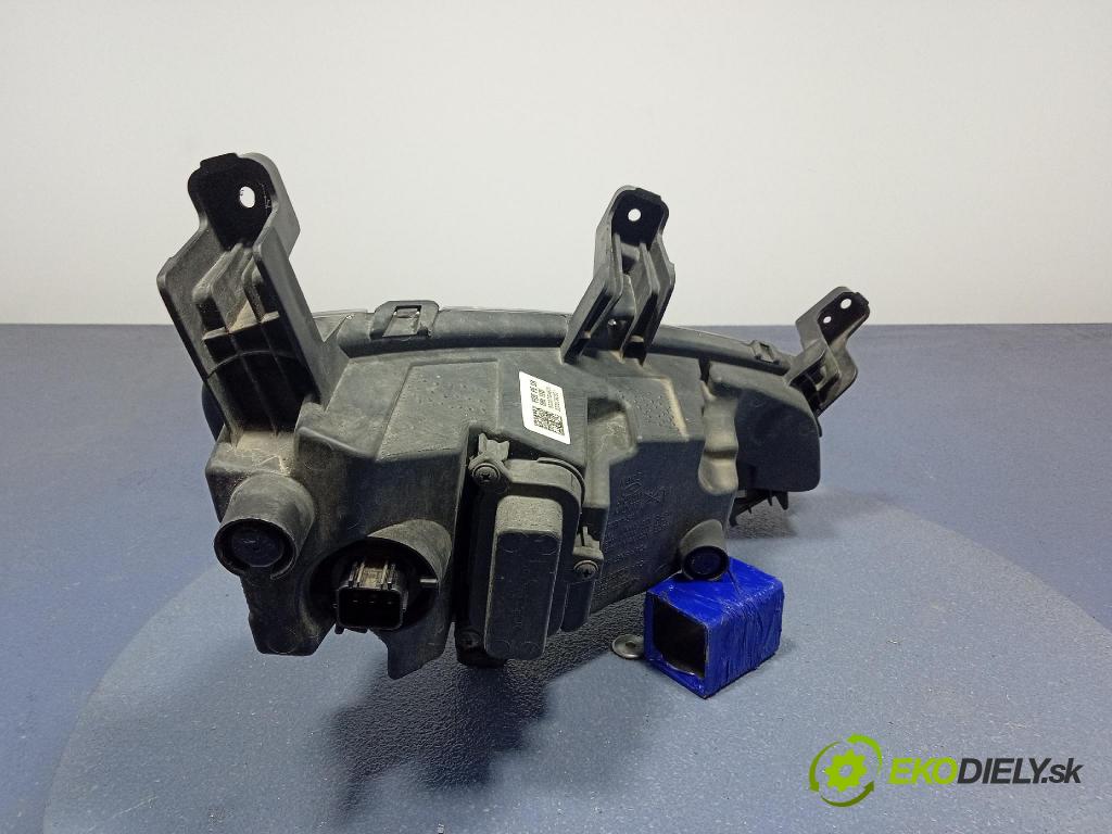 Hyundai I30 2022 Halogen Levý: 92207G4600