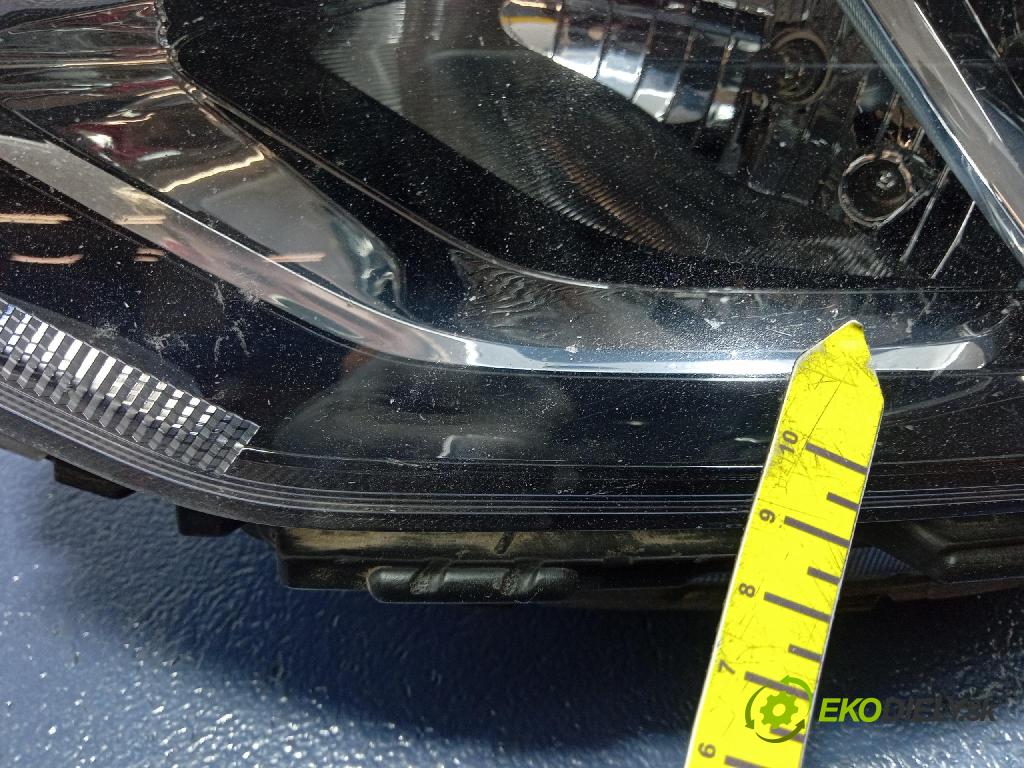 Hyundai I30 2022 světlo Levý: G4921-64010