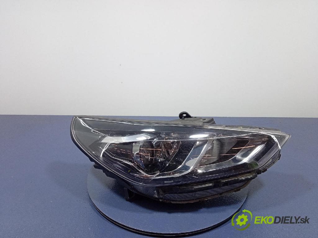 Hyundai I30 2022 světlo v pravo: 92102G4510