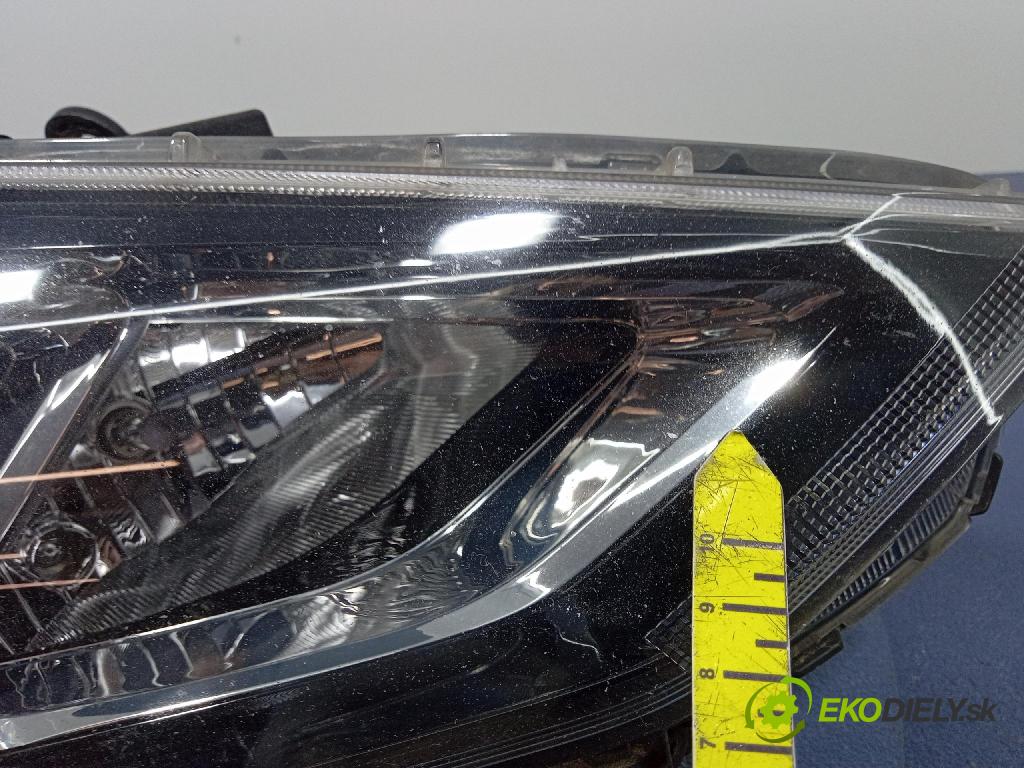 Hyundai I30 2022 světlo v pravo: 92102G4510
