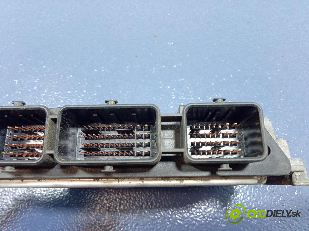 Renault Trafic 2005 řídící jednotka Motor: 8200091517