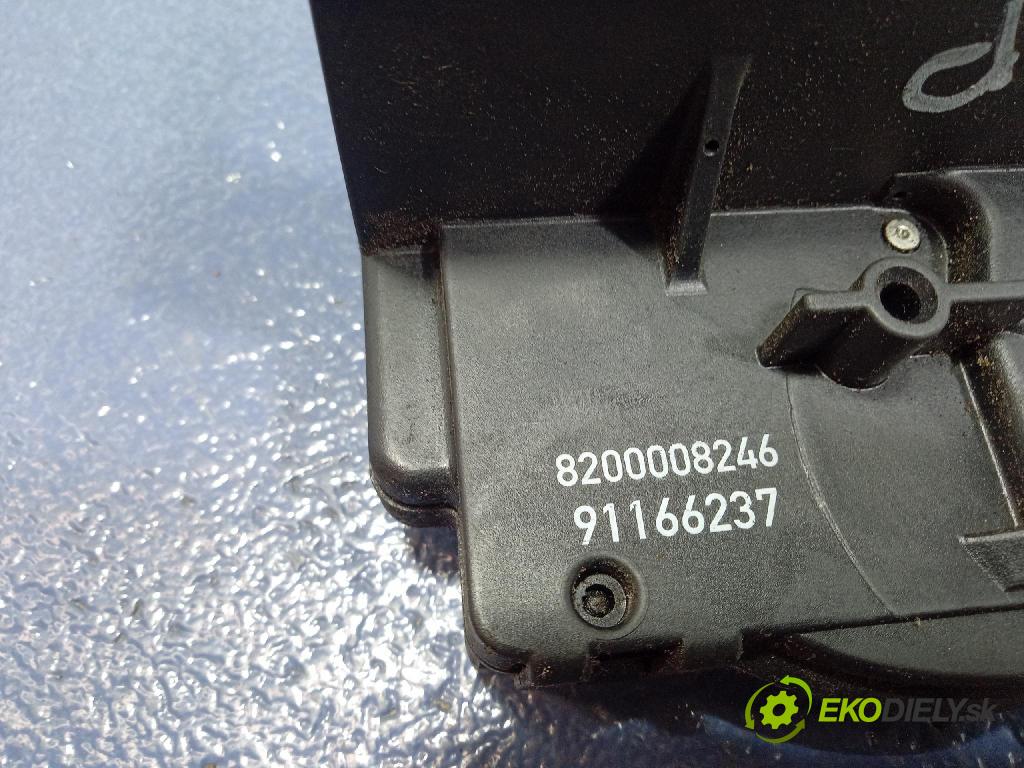 Renault Trafic 2005 zámek dveře před v pravo: 8200008246