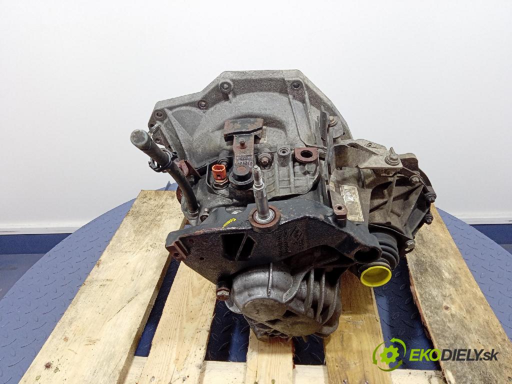 Renault Trafic 2005 převodovka Ozubené kola: Manualna 7701722987