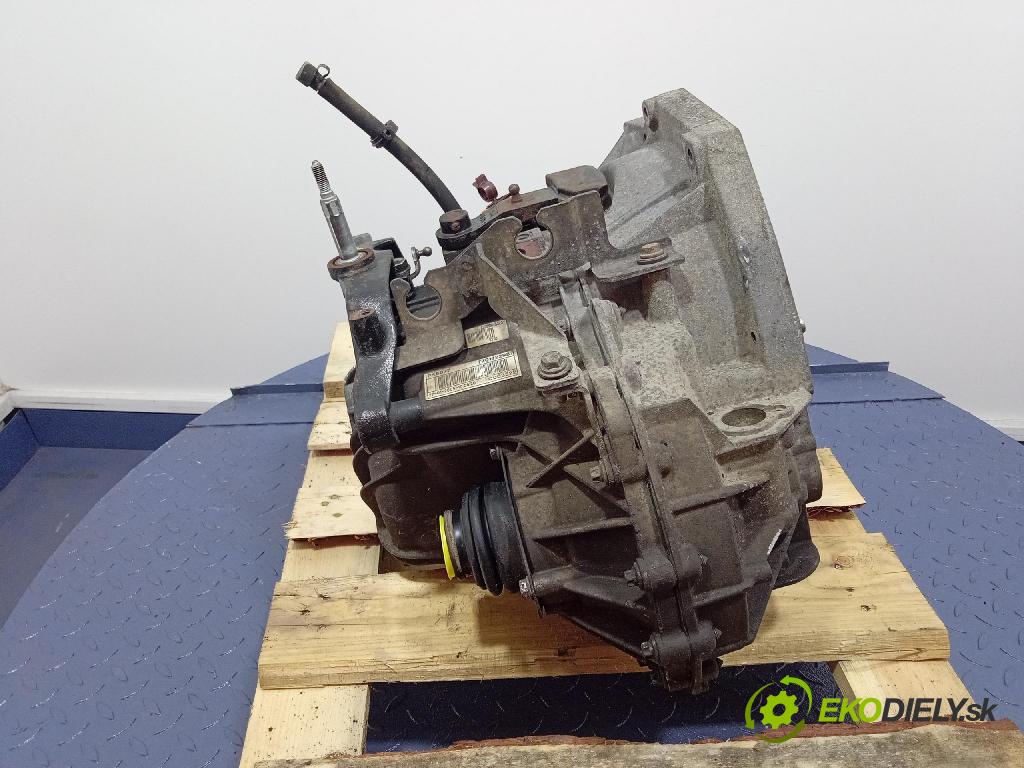Renault Trafic 2005 převodovka Ozubené kola: Manualna 7701722987