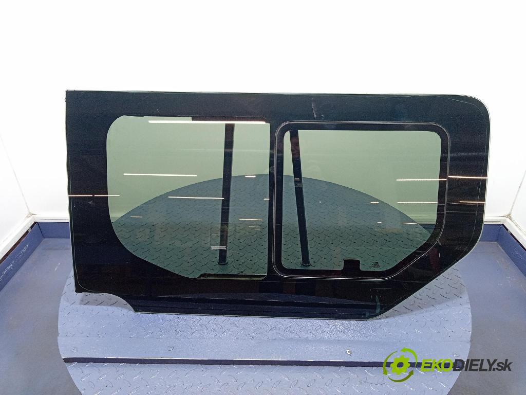 Renault Trafic 2005 sklo dveře Zad: levé