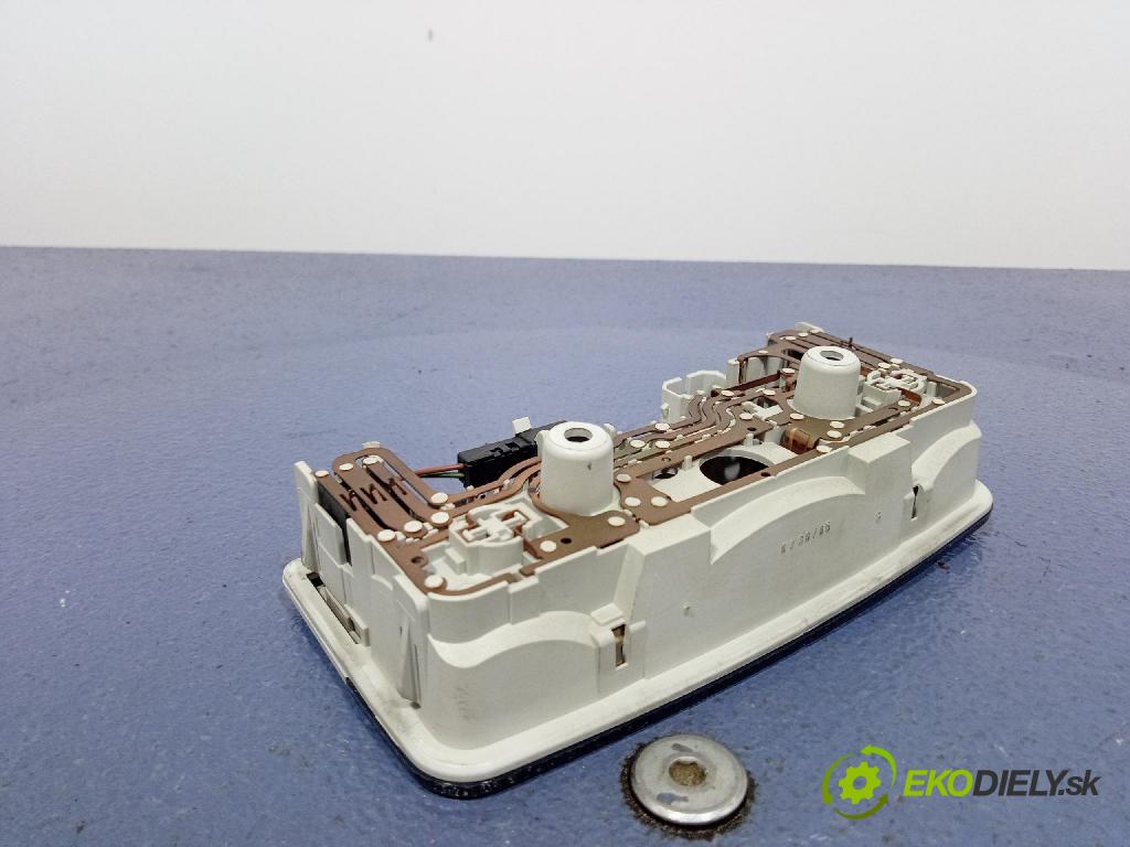 Skoda Octavia 2005 Lampy Uvnitř 1U0947105B