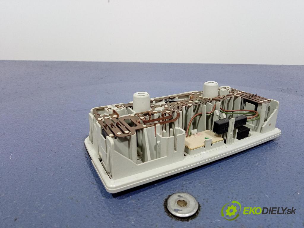 Skoda Octavia 2005 Lampy Uvnitř 1U0947105B