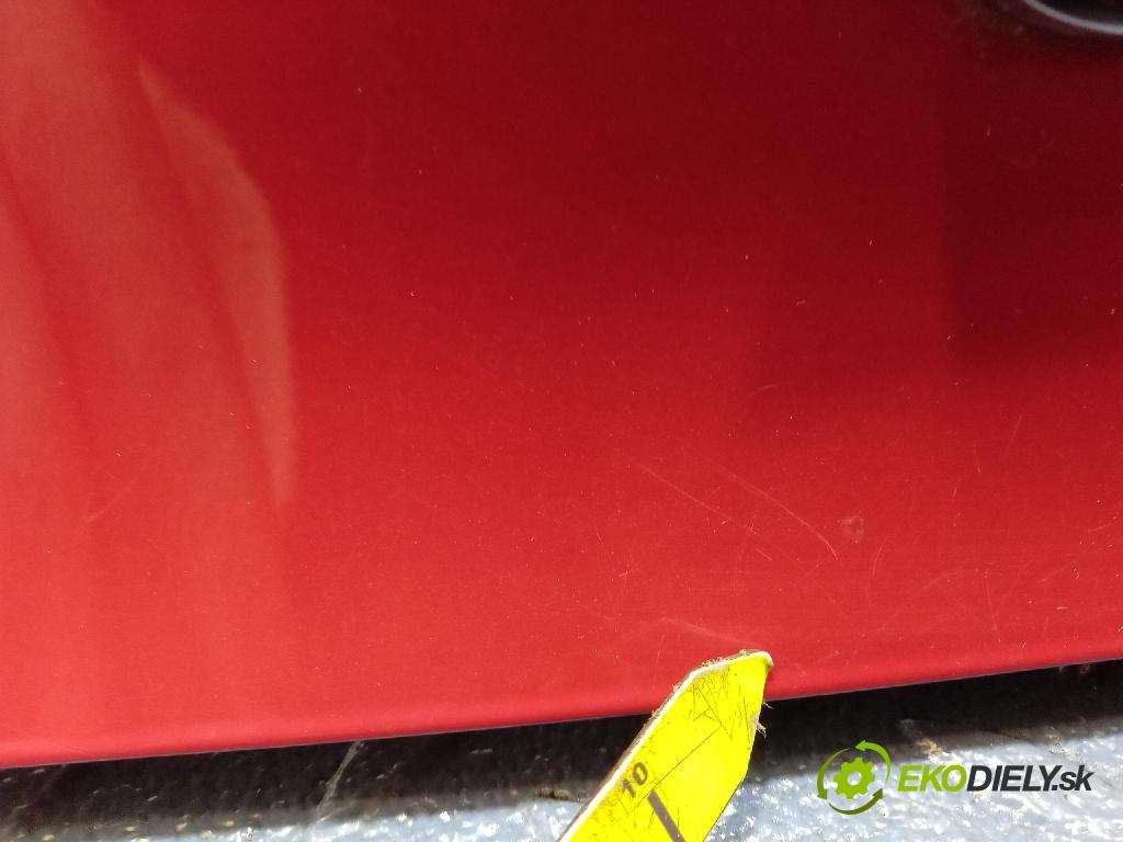 Renault Clio 2020 zadní dveře kufra: kufr