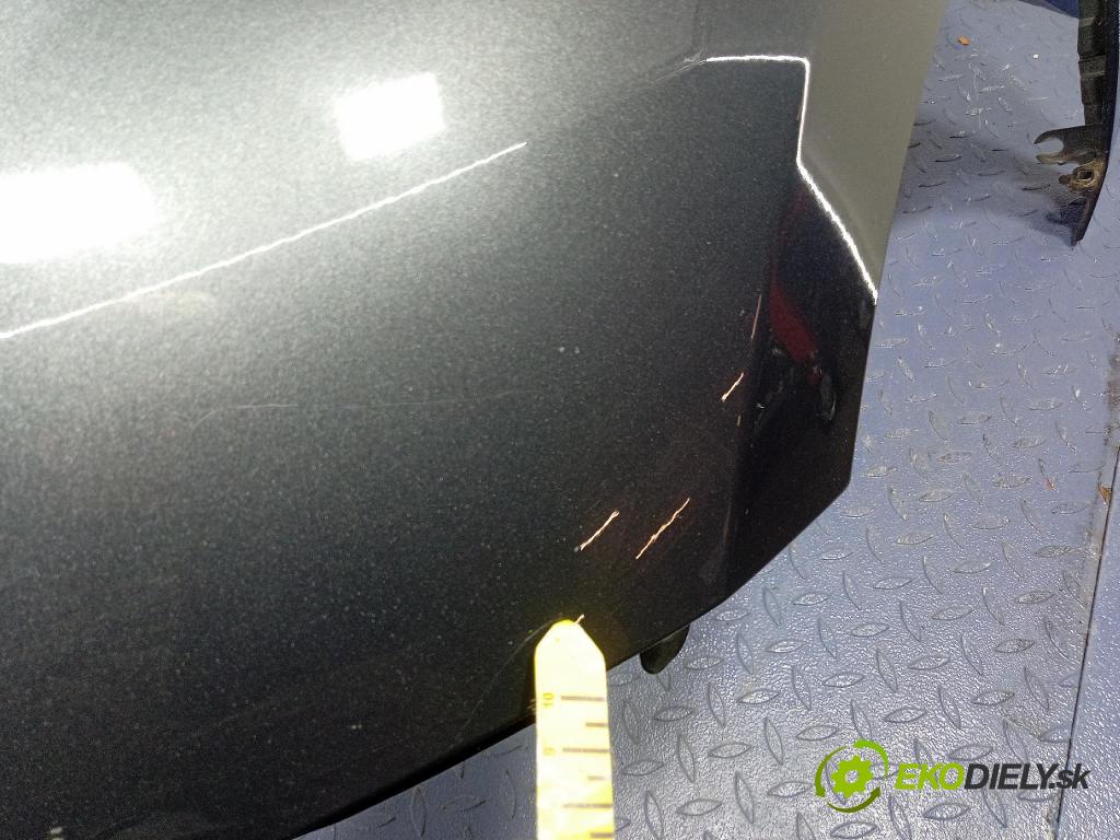 Hyundai I30 2022 blatnik před Levý: