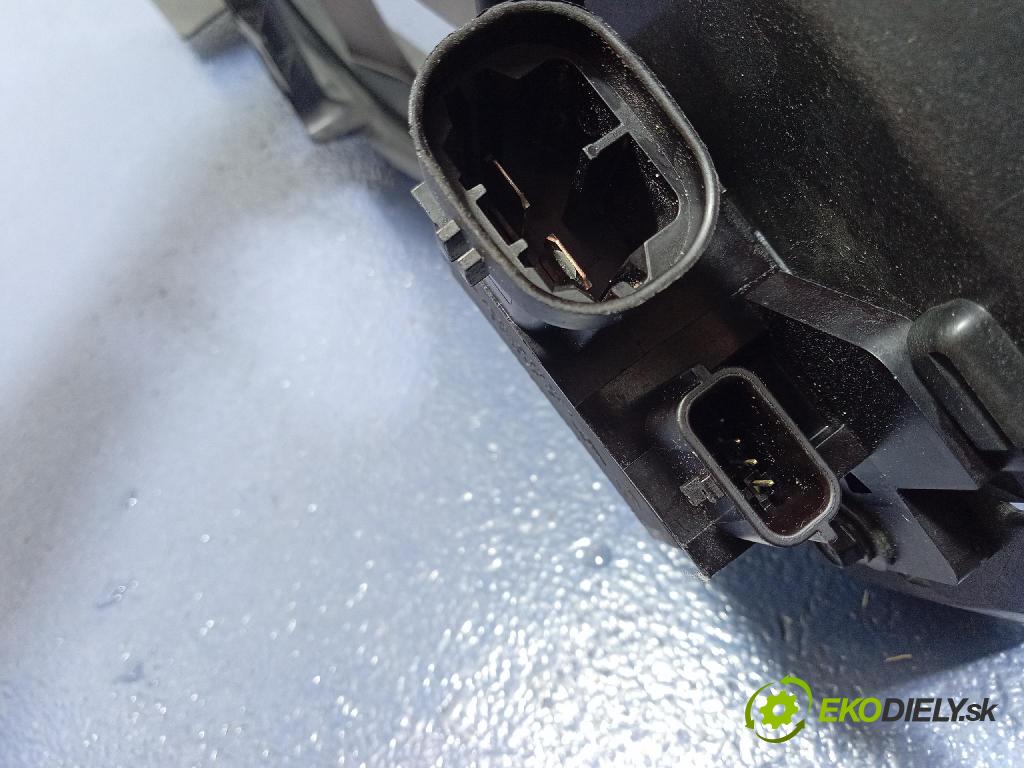 Renault Clio 2020 ventilátor Chladič: 214810411R