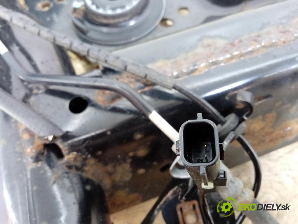 Renault Clio 2020 výztuha Pozastavenia: Zad: 554B47231R