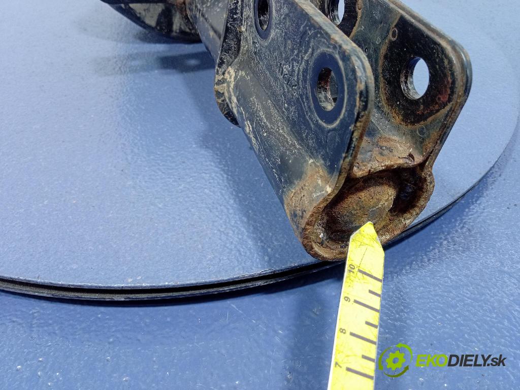 Renault Clio 2020 tlumič před pravy 543023386R