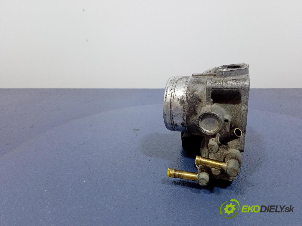 Skoda Octavia 2005 škrticí klapka 06A133062AB