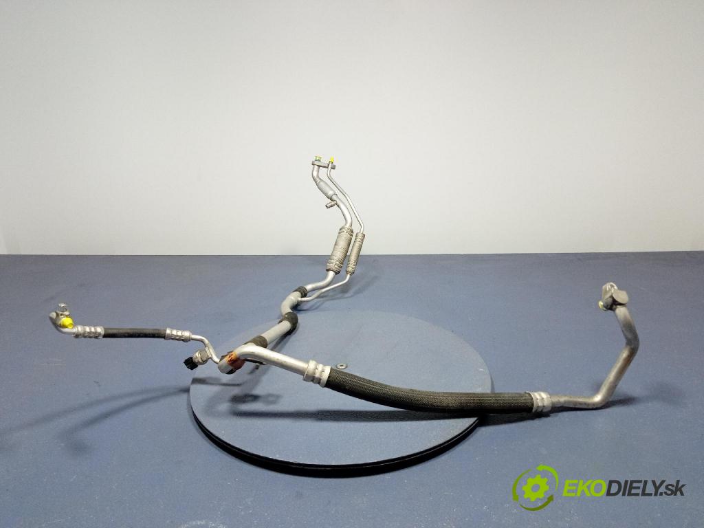 Hyundai I30 2022 trubka Klimatizace: