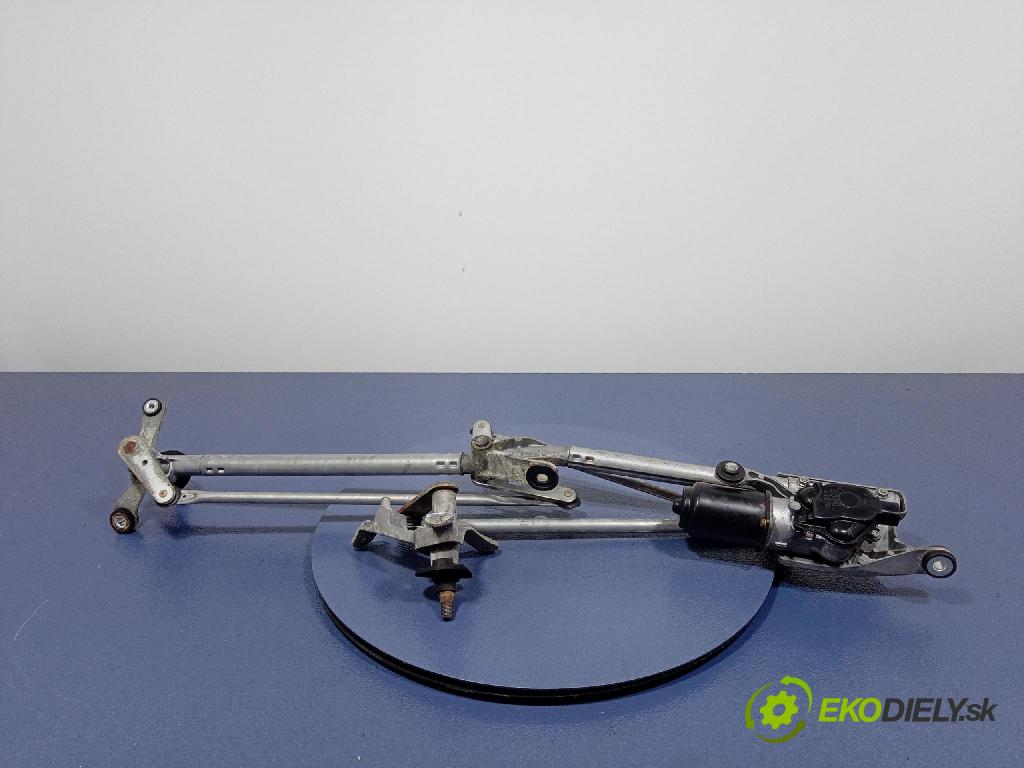 Honda Civic 2005 mechanismus motorek Stěrače: před