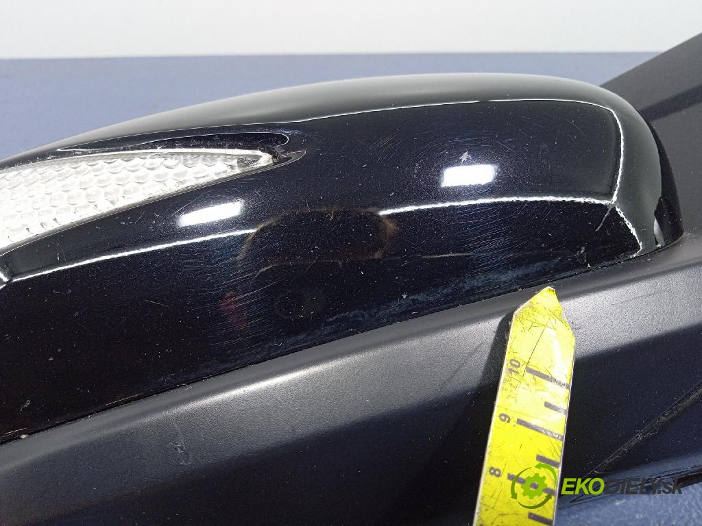 Honda Civic 2005 zpětné zrcátko prave