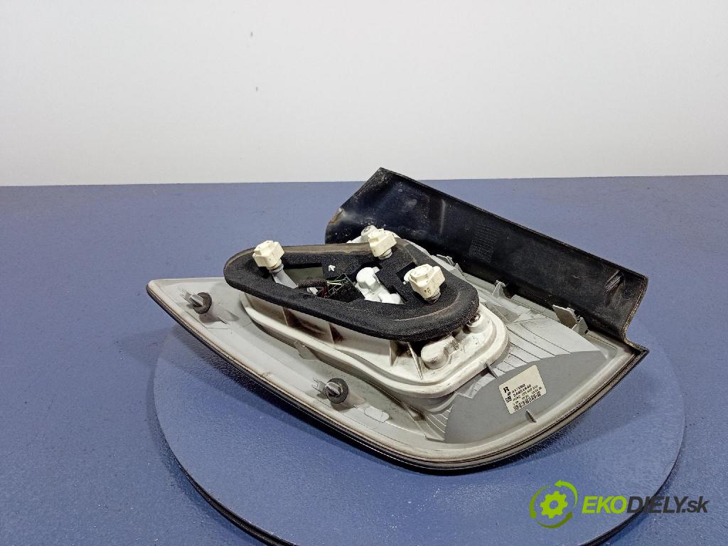 Opel Astra 2005 světlo Zad: Práva: Mimo: 24451840